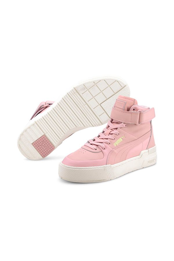 Hot pink pumas women's hot sale