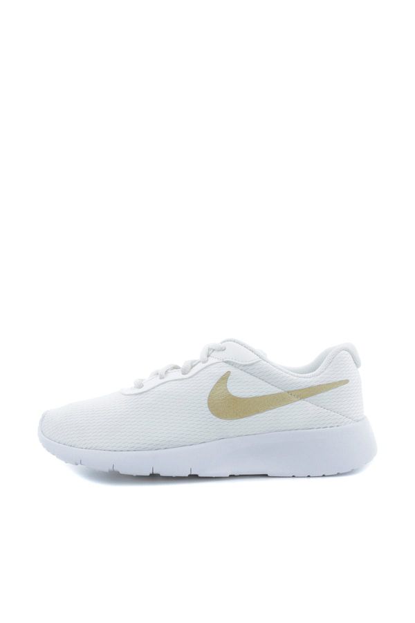 Nike tanjun women's casual shoes online