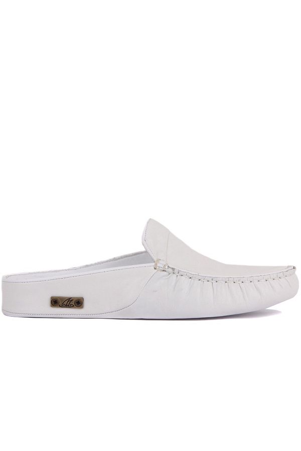 Lakers house slippers on sale