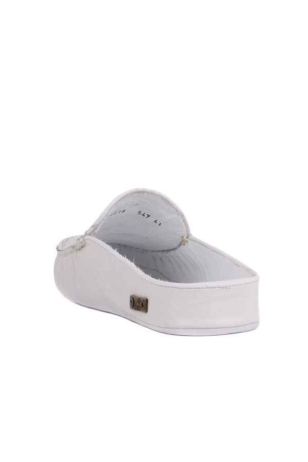 Lakers house slippers on sale