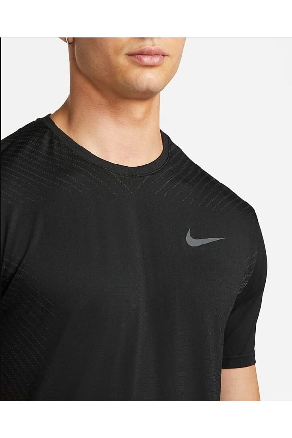 Nike Dri fit Men s Seamless Training Top T Shirt Trendyol