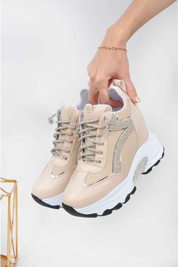 Trainers with hidden wedge deals