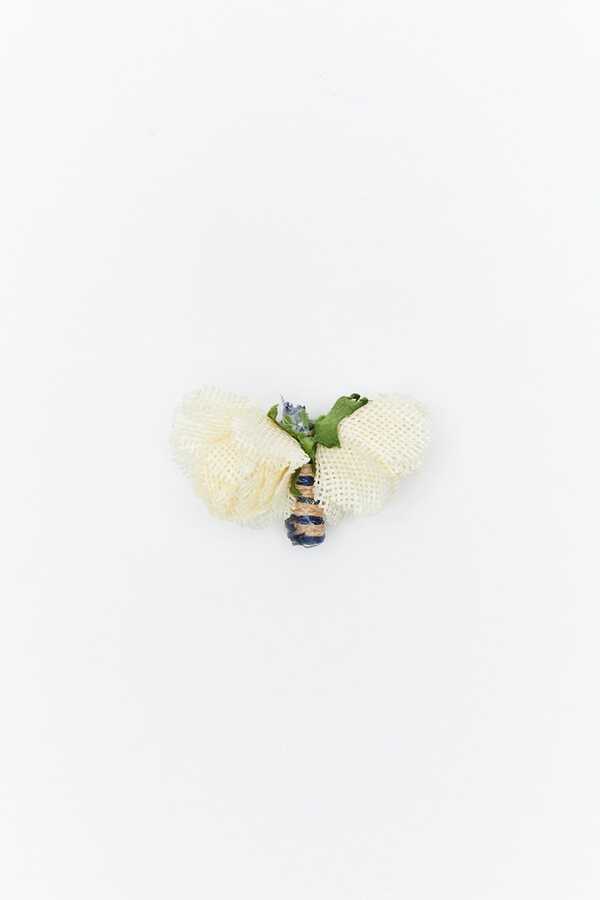Avva-Lapel Pin - Comfortable and Stylish Design 1