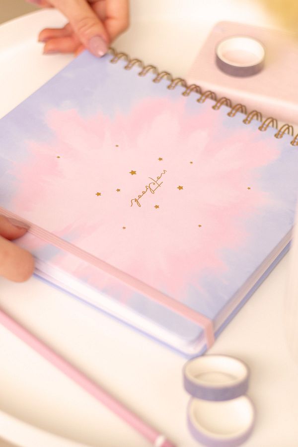 Matt Notebook-دفتر ملاحظات ذو غلاف صلب حلزوني مربع مقاس 19 × 21 سم ذو مربعات 1