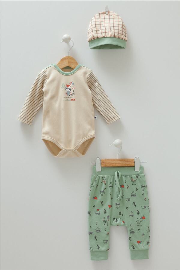 Caramell %100 Pamuklu Yeni Sezon Erkek Body-pantolon-şapka 3'lü Bebek Takımı + Mendil (baby Set)