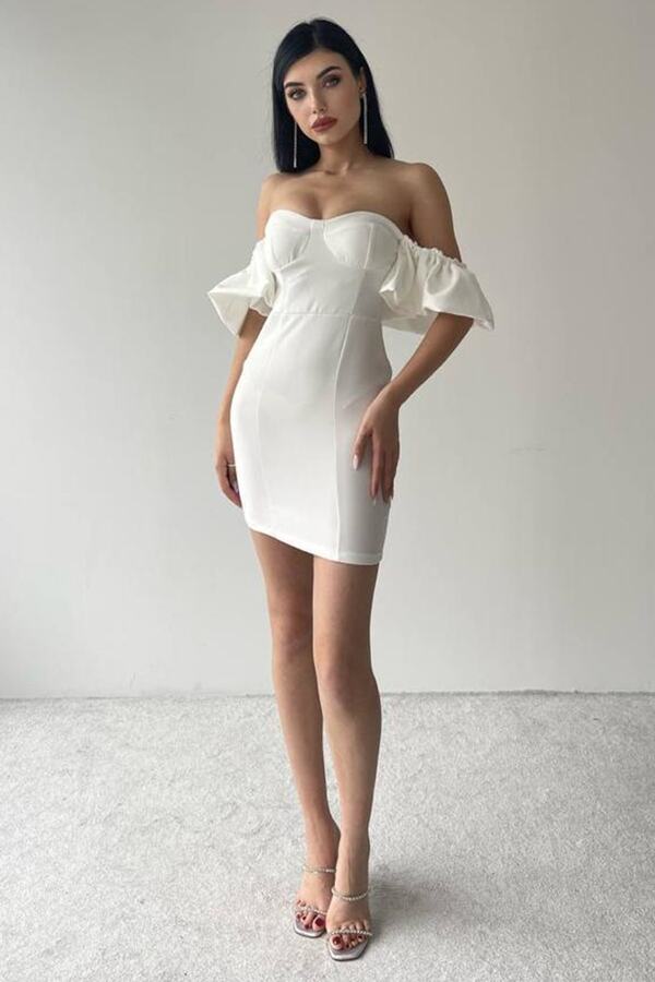 Weißes kleid mit tiefem rückenausschnitt clearance