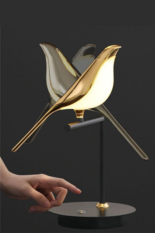 Buffer-® Magpie Bird Model Single Touch Adjustable Lighting 1