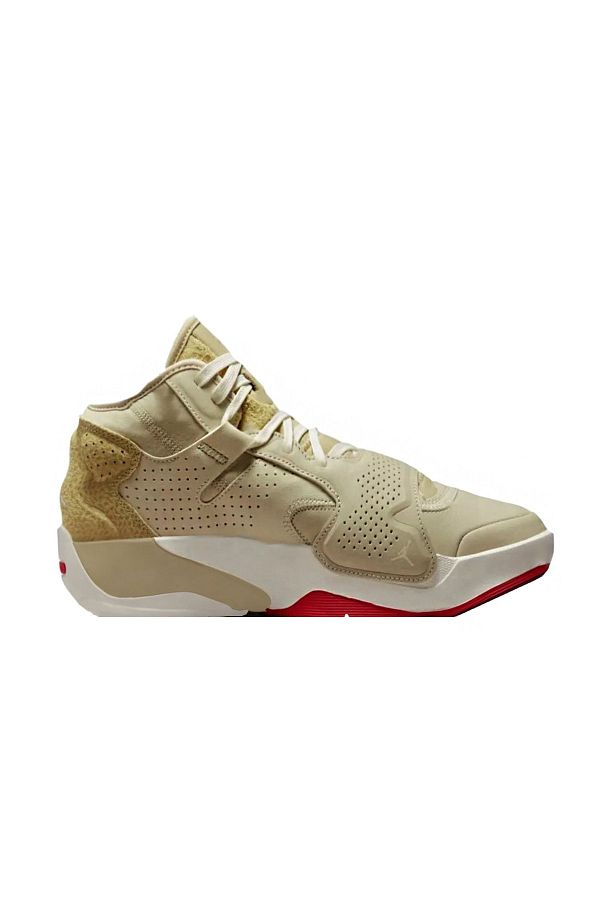 Nike beige trainers mens shop