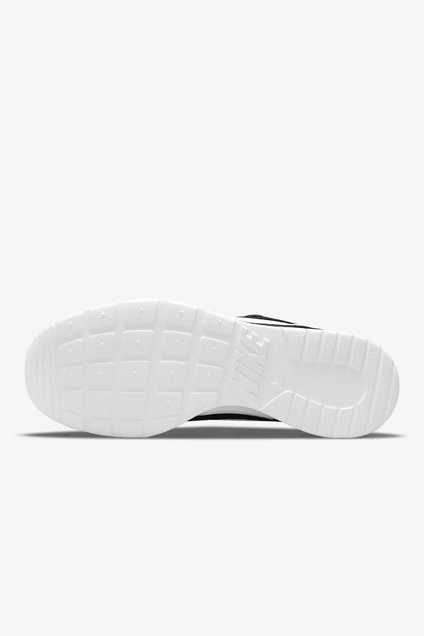 Nike Black Tanjun Sneaker Women s Casual Sports Shoes Trendyol