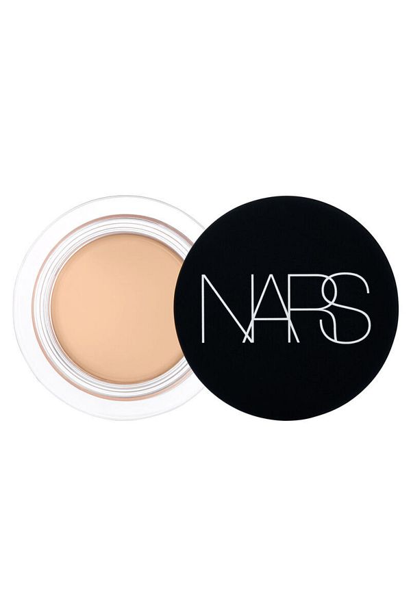 Nars-Soft Matte High Concealer Composed of Hyaluronic Acid and A, C and E Vitamins 1