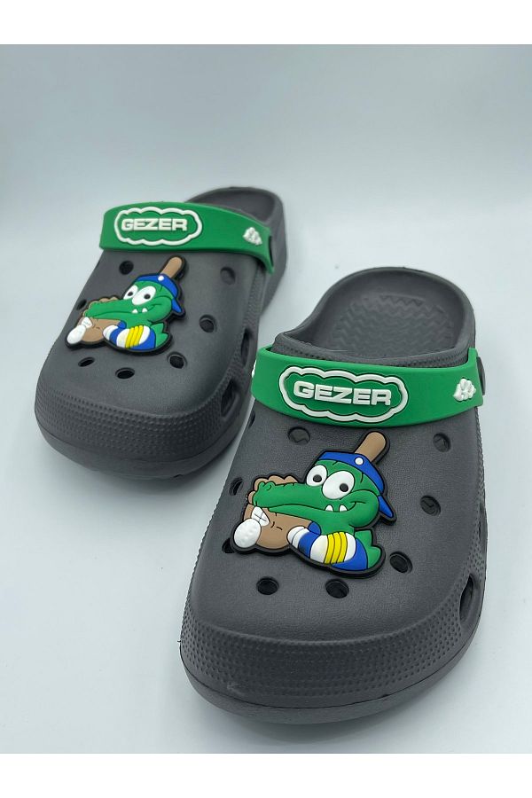 Cross chappals online