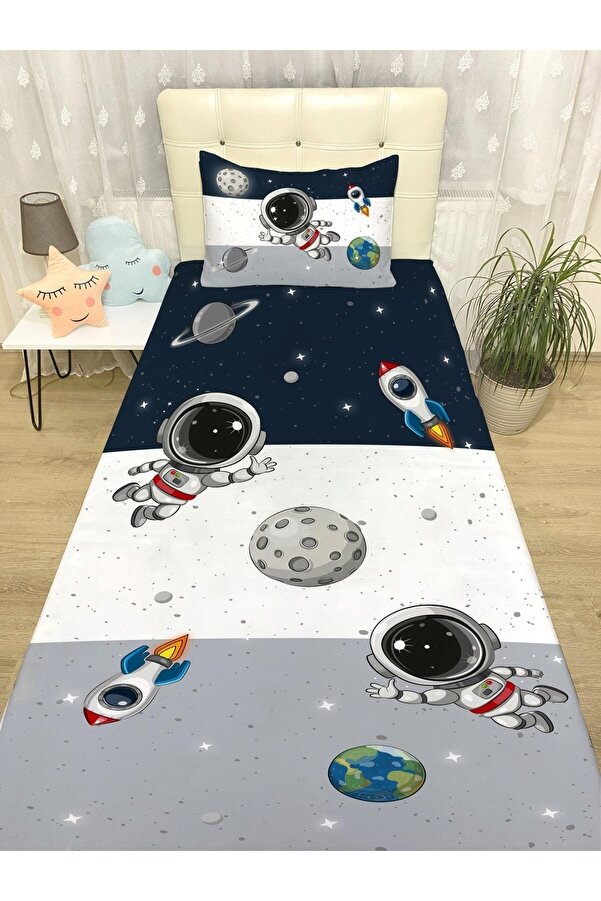 Evpanya Lacivert Gri Uzay ve Minik Astonot Yatak Örtüsü ve Yastık Kılıfı