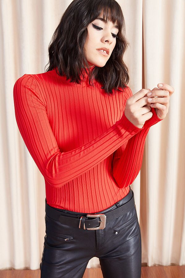Red fitted sweater hot sale