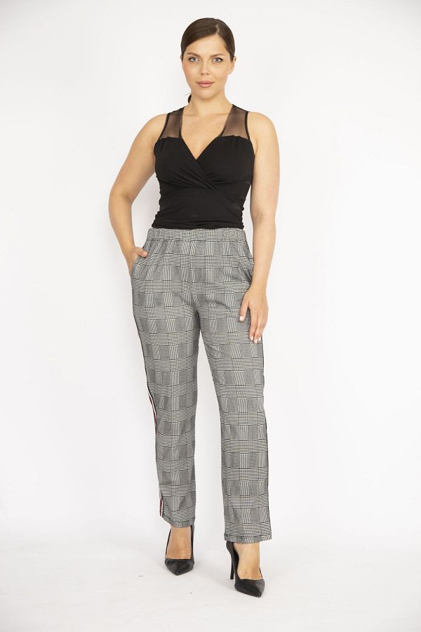 Şans-Pantaloni de damă, gri mari, cu model în carouri, cu talie elastică și cu dungi laterale 65n36510 1