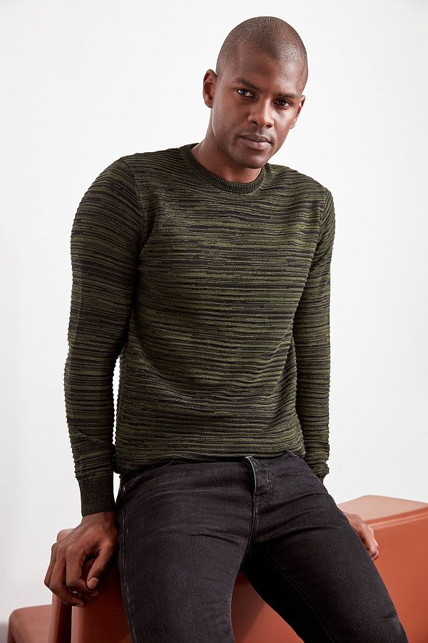 Kolekcia Trendyol-Khaki Gradient Slim Fit Crew Neck Pletený sveter - Tmnaw20Ls0008 1