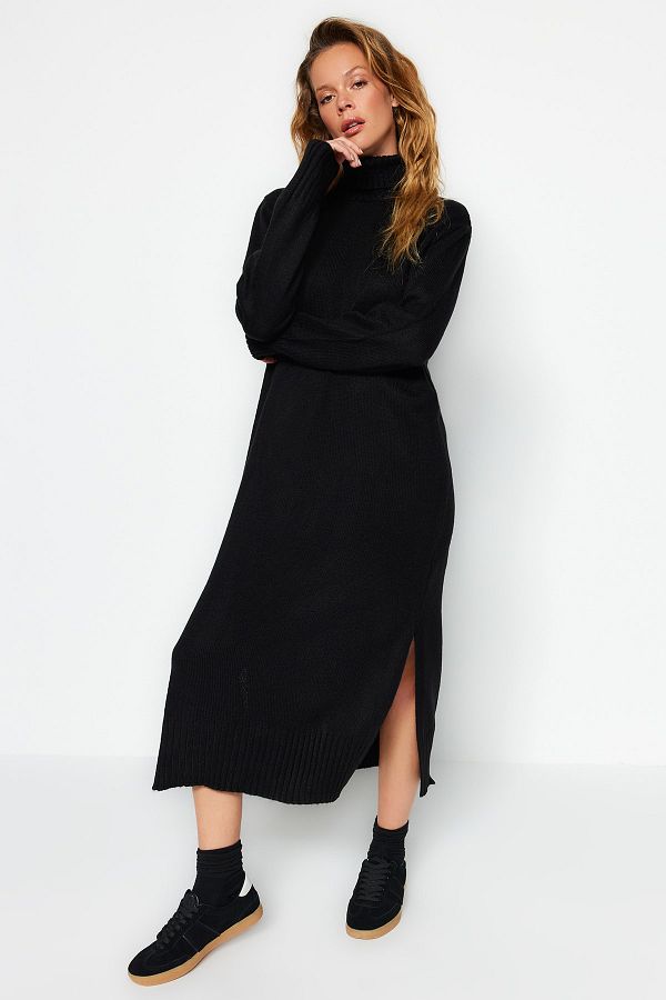 Trendyol Collection-Schwarzes Midi-Strickkleid mit weitem Schnitt und weicher Struktur TWOAW24EL00034 1