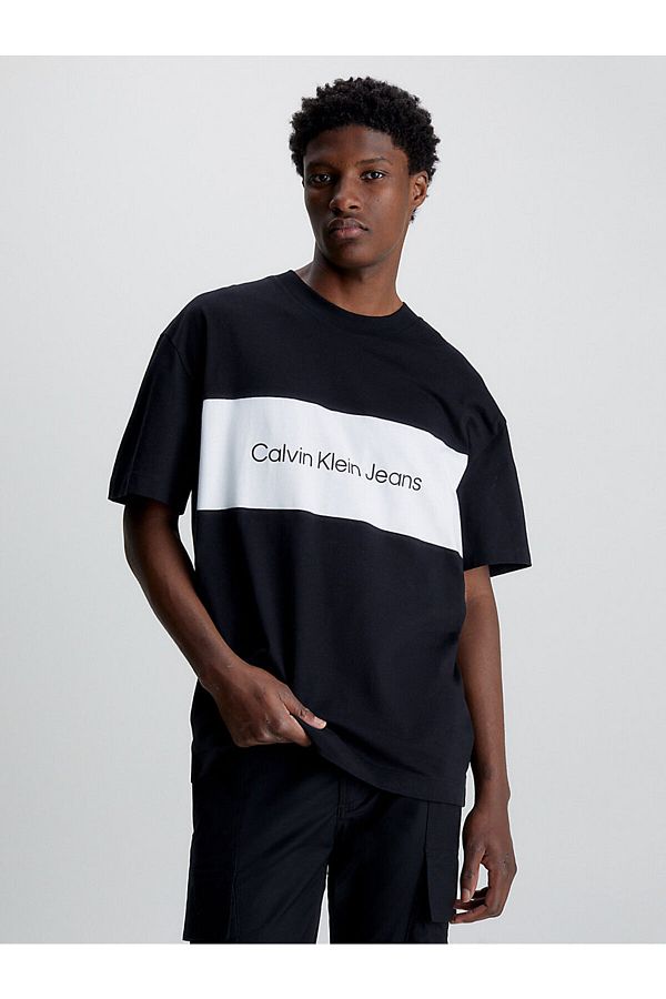 Calvin Klein T-Shirt- Trendyol