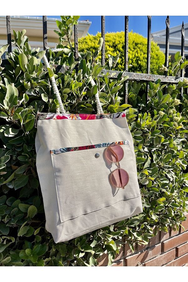 Stylish beach bags discount