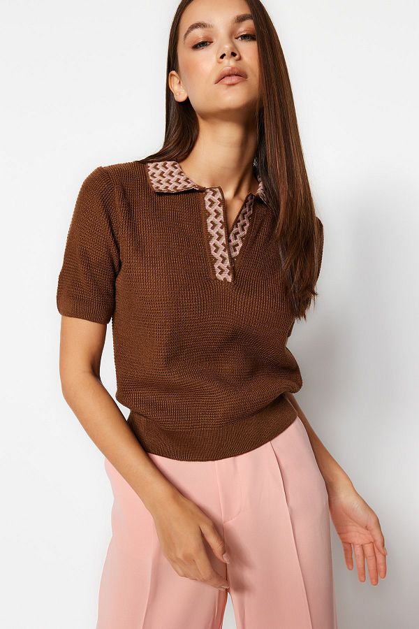 Trendyol Collection-Gemusterte Strickbluse mit Nerzkragen - TWOAW24BZ00011 1