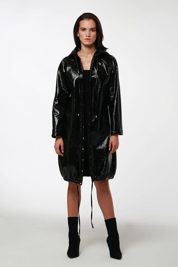 Tara Co kuntuncel Black Patent Leather Raincoat Trendyol