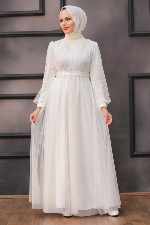 Hijab with white dress hotsell