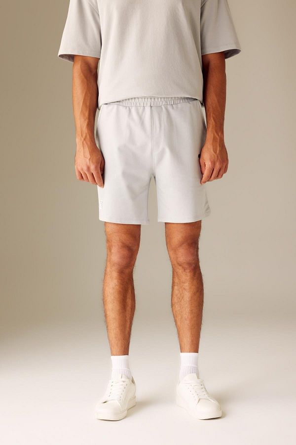 Narrow leg gym shorts top