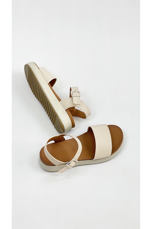 Forever comfort sandals best sale