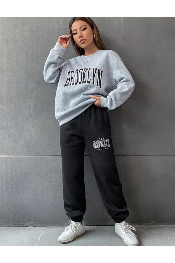 Round neck tracksuit clearance