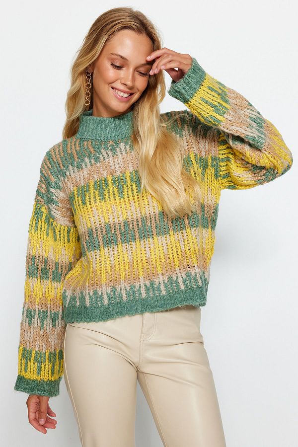 Trendyol Collection-Green Thick Stand Collar Crop Knitwear Sweater - Soft Texture Twoaw24Kz00688 1