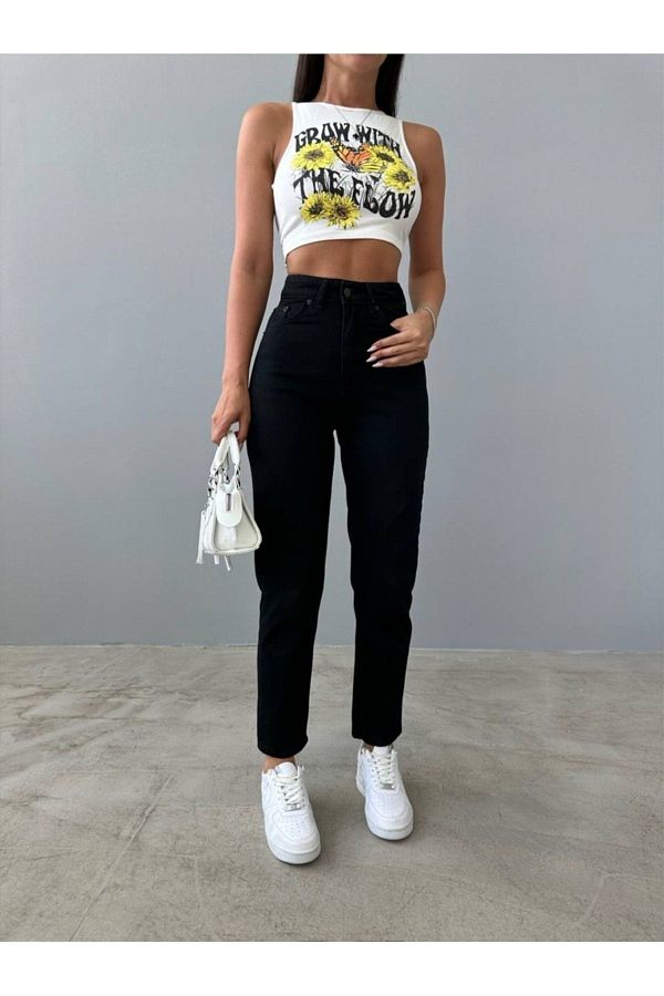 MAKRAS EXCLUSIVE-Czarne, koralowe jeansy damskie z wysokim stanem - Mom Fit 1