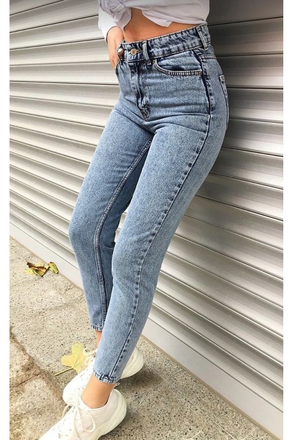 MAKRAS EXCLUSIVE High Waist Lycra 90s Mom Jeans Blue Snow Washed Women s Jeans Trendyol