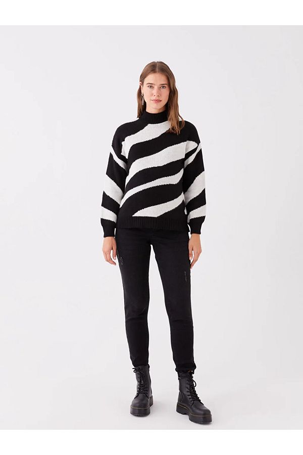 LC Waikiki-LCWAIKIKI Maternity Half Turtleneck Patterned Long Sleeve Maternity Knitwear Sweater 1
