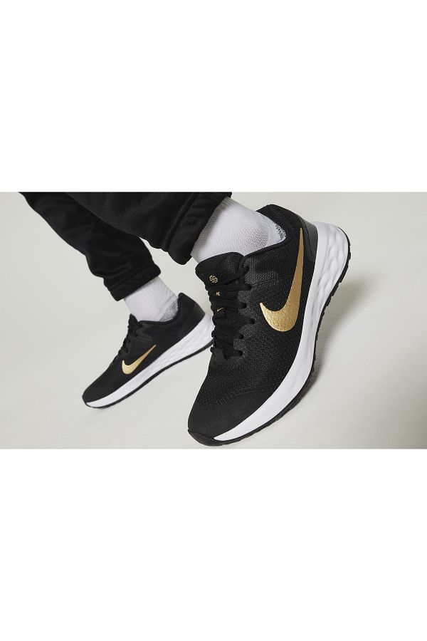 Nike Revolution 6 Next Nature Men s Shoes Slim Fit Trendyol