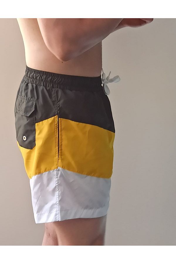 Khaki shorts academy top