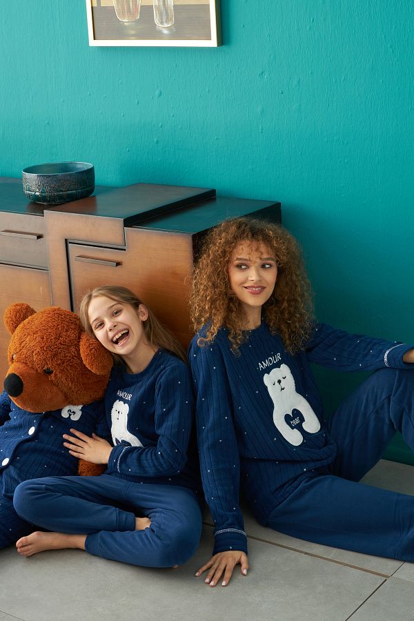 Siyah İnci-Bottom-Top Polar Embroidered Pajama Set 1