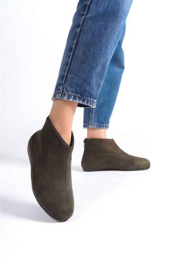 Moda Değirmeni-Kurze, flache Damenstiefel mit Reißverschluss in Khaki, Wildleder, BG1176-116-0001 1