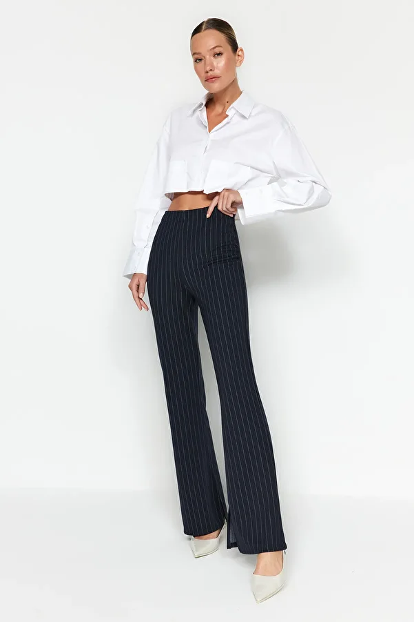 Trendyol Collection-Marineblaue Smart Slit Flare/Spanish Leg High Waist Gestreifte Strick-Leggings-Hose TWOSS23PL00126 1