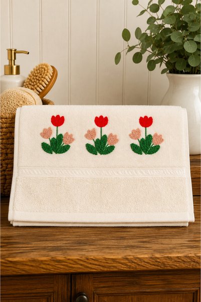 %100 Pamuk Nakışlı El Yüz Havlusu 50x90 cm – Yumuşak Dokulu Dekoratif Havlu
