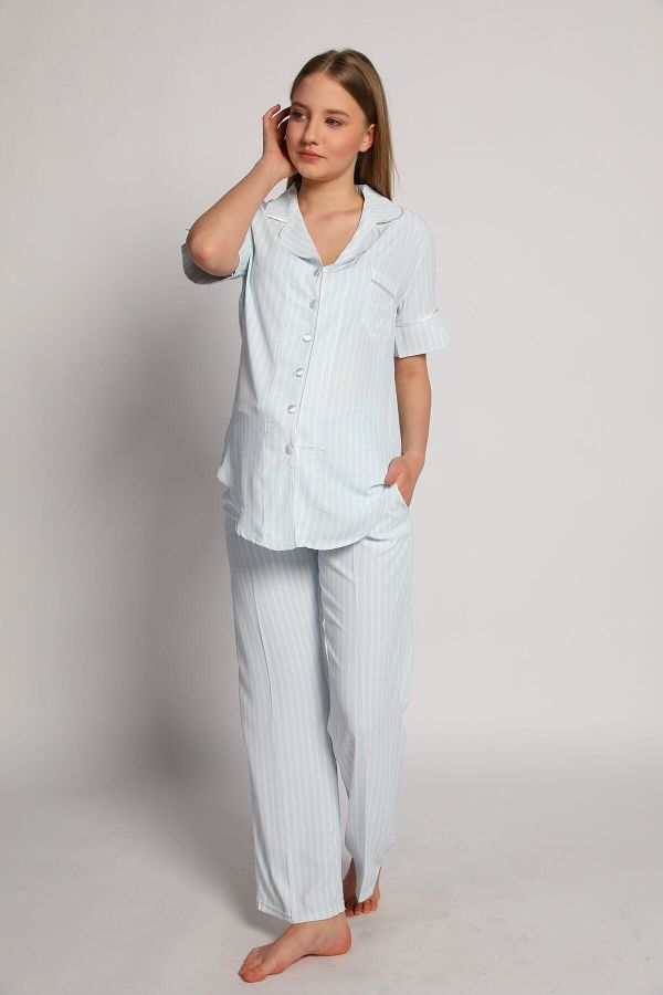 Kadın Mavi Çizgili Boydan Düğmeli Pijama Takım