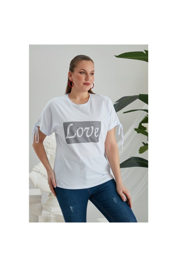 Kadın Beyaz Love Taşlı Kol Detaylı Büyük Beden T-Shirt