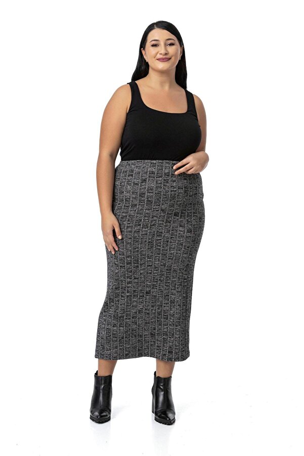 Elastic-waist Ribbed Knit Skirt &mdash; Black