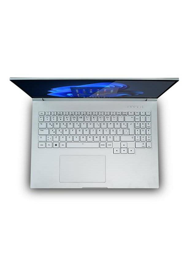 Technopc Quantum WhiteFang G3 AMD Ryzen 7-8845HS 16GB 512GB RTX4060 8GB 16''