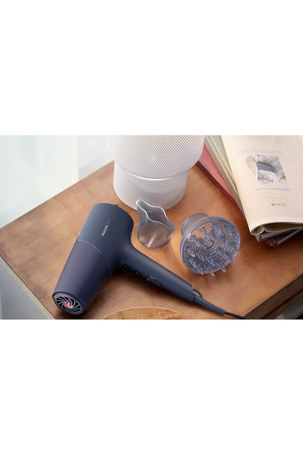 Philips Series 2 yıl garantili Saç Kurutma Makinesi 2300 Watt - Görsel 2