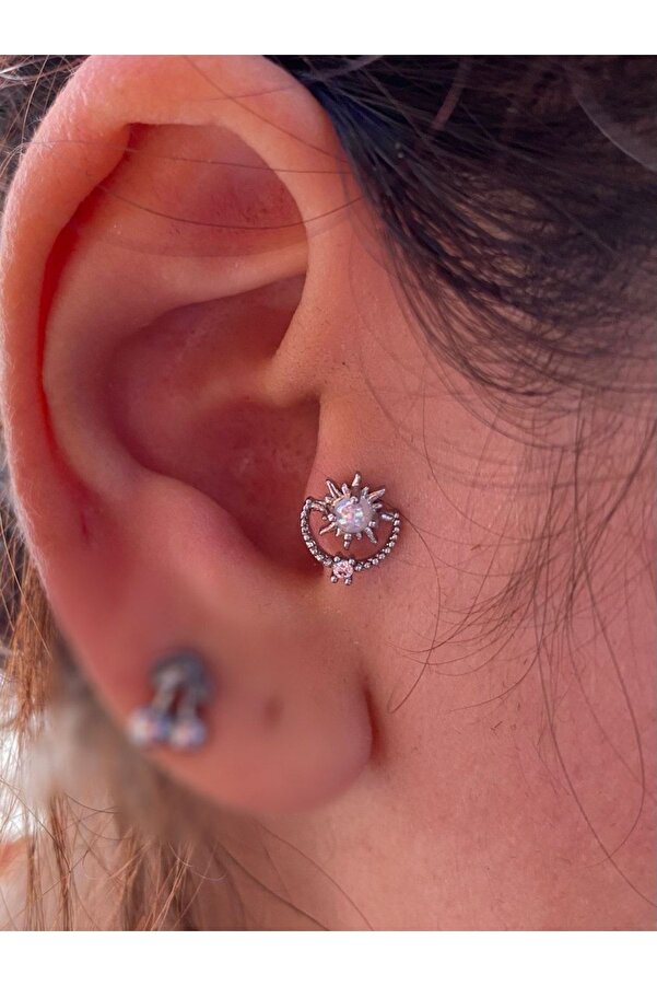 Cerrahi Çelik Tragus Helix Lobe Conch Uyumlu Piercing Küpe