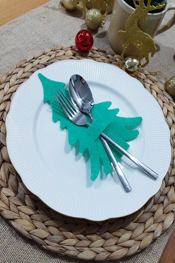 6 Adet Yeşil Keçe Dekoratif Çam Ağacı Kaşıklık Çatallık Set Yeni Yıl Masa Dekoratif Süsler 20cm_0