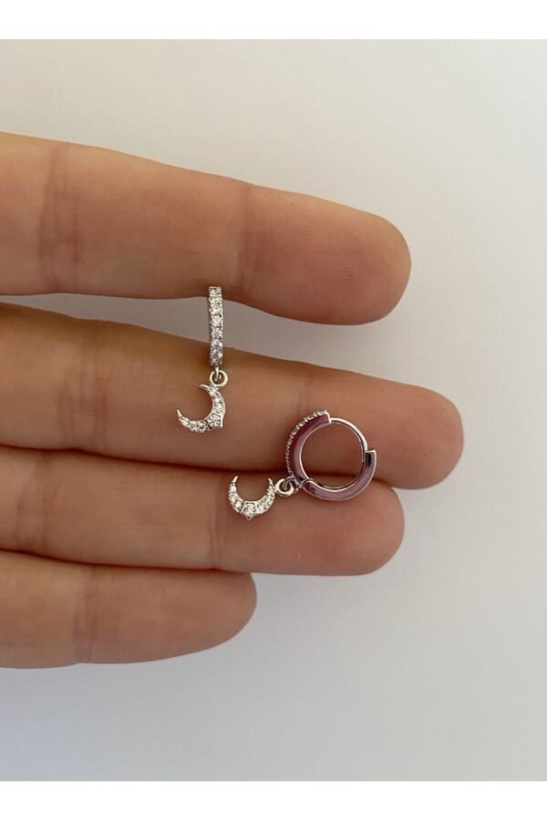 Zirkon Taşlı Tragus Helix Rook Lobe Uyumlu Sallantılı Halka Piercing