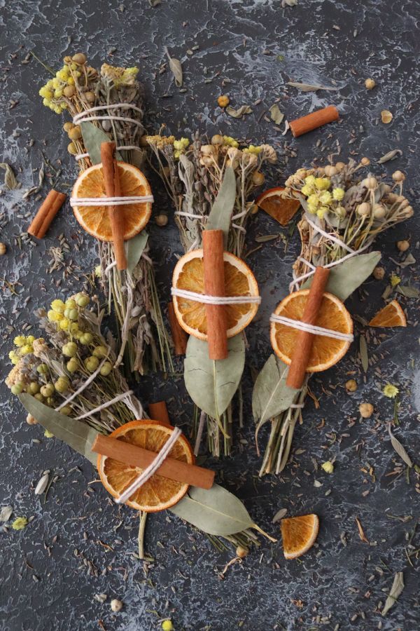 4 Adet 8 Bitkili Enerji Arınma Nazar Doğal Demet Tütsü Portakal Tarçın Okaliptus Adaçayı Üzerlik Eyl