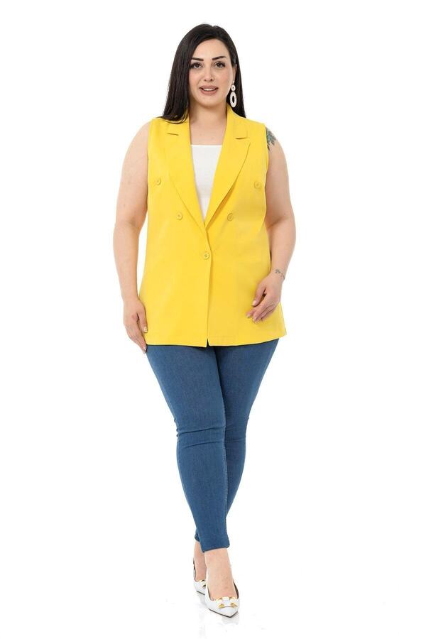 Mono Neck Button-detail Vest &mdash; Yellow
