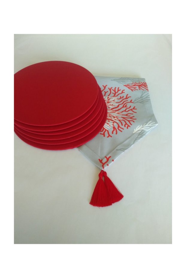 Placemat Red Coral Patterned Runner (6 Red Plates)