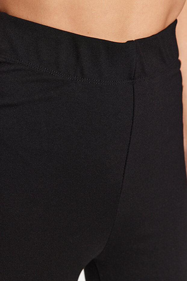 Siyah İnceltici Yüksek Bel Flare/İspanyol Paça Örme Pantolon TWOAW24PL00164 - 5